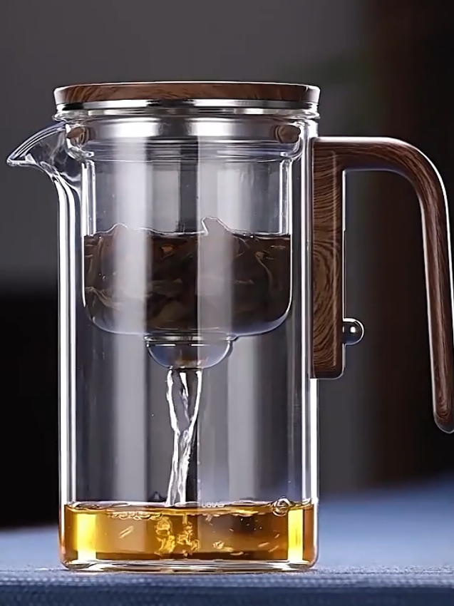 Bình pha trà thủy tinh kèm lõi lọc trà, khóa đóng mở từ tính, có nắp và tay cầm. #binhphatrathuytinh #binhphatrathuytinhcoloi #binhtrathuytinhchiunhiet #binhphatrathuytinhtutinh #binhphatraloiloc 