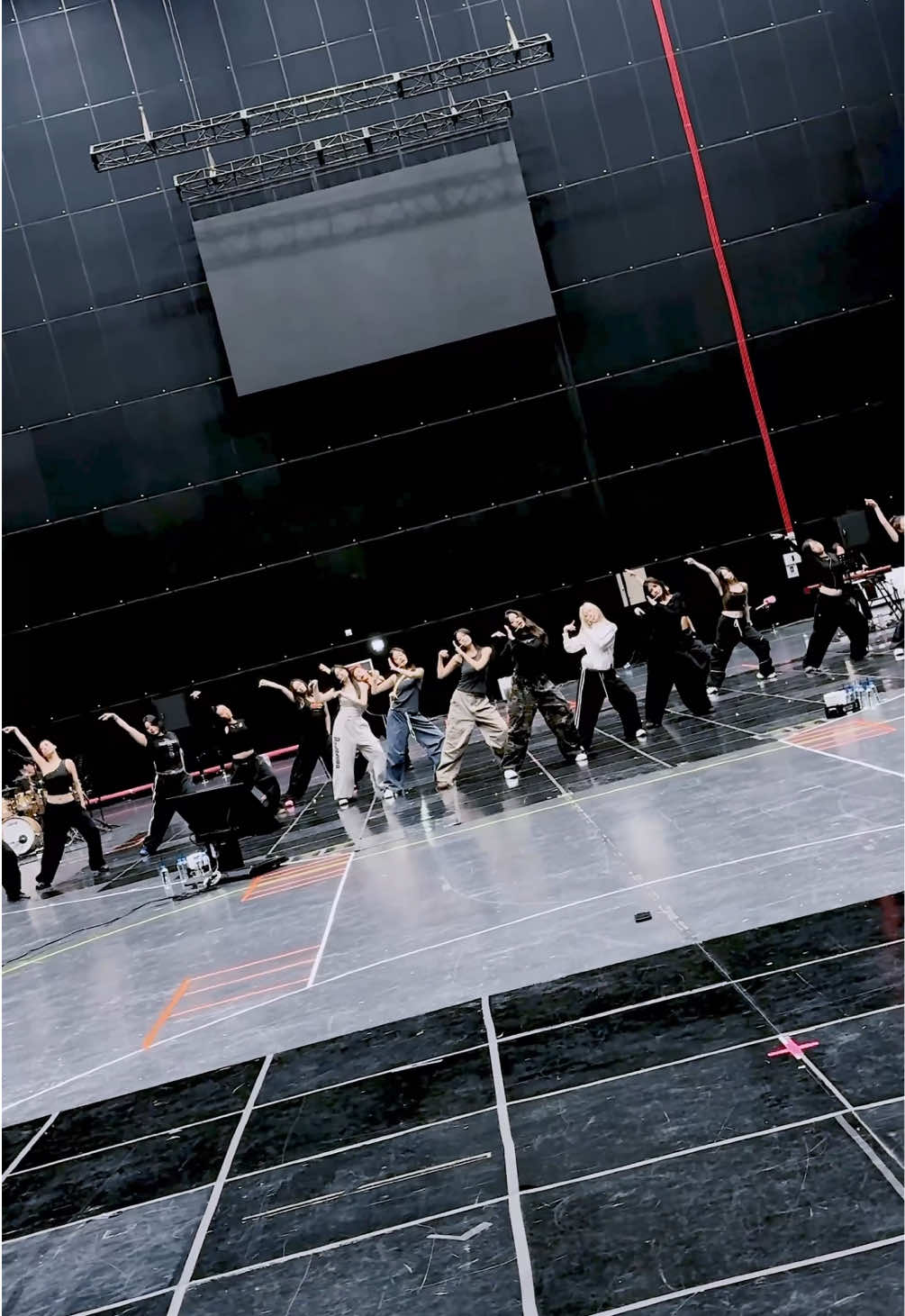 📢 IVE WORLD TOUR <SHOW WHAT I AM> Rehearsal ▪ 2025.10.31 (FRI) 7:30PM ▪ 2025.11.01 (SAT) 6PM ▪ 2025.11.02 (SUN) 4PM (+ONLINE) 📍 KSPO DOME #IVE #아이브 #アイヴ #SHOW_WHAT_I_AM