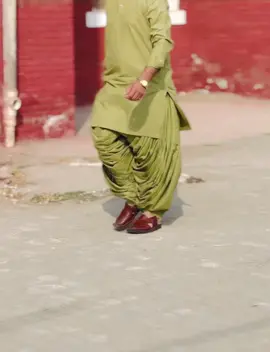 تیڈے شہر دے وچ سرے عام ودوں💔💫#viral #foryoupage #zeeshanderywal07 