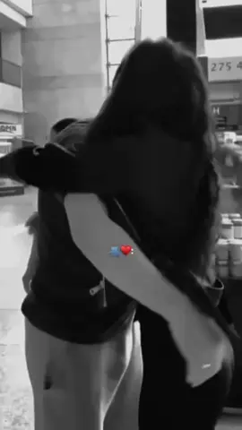 ‏تواسيني صورتك كل ما أشتقتّ لك🫂🫀🥺#منشن_للي_تحبه #عبارتكن🖤🧸 #explorer #tik_tok #جماهير 