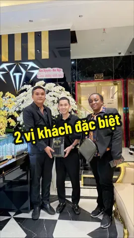 Cảm ơn Anh Chị ở #Mỹ và #TháiLan đã yêu mến tin tưởng và ủng hộ #TamLuxury ❤️ 