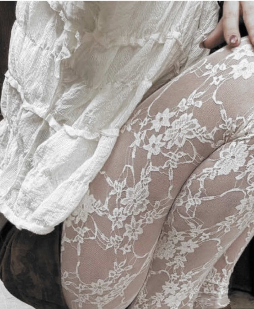 🐇་༘               ﹙ #leeknow﹚he’s  so  odd  i  love  him cc + panning: sweetlydevoted #straykids #skz #targetaudience #foryou  @ᴋᴀʟʏ | ꜱᴇᴜɴɢᴍɪɴ’ꜱ ᴠᴇʀꜱɪᴏɴ  @lala  𖧧 ࣪  @Hyunjinhyunjinhyunjinjinjin  @𝑨𝒍𝒊𝒚𝒂𝒉 🕷.𖥔 ݁ ˖ 