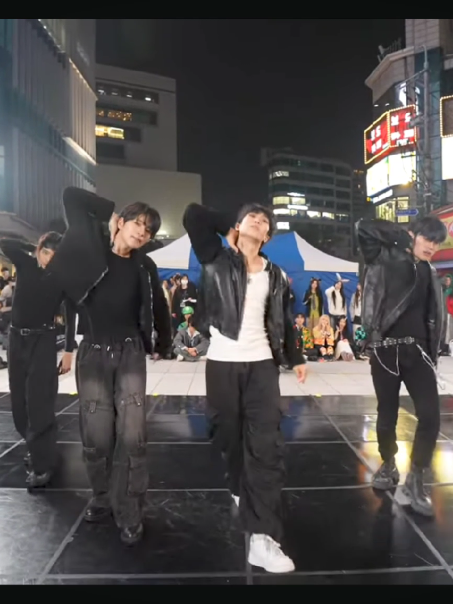 ARTBEAT HALLOWEEN BUSKING - WHIPLASH ORIGINAL BY AESPA #fyp #kpop #dancecover #artbeat #aespa