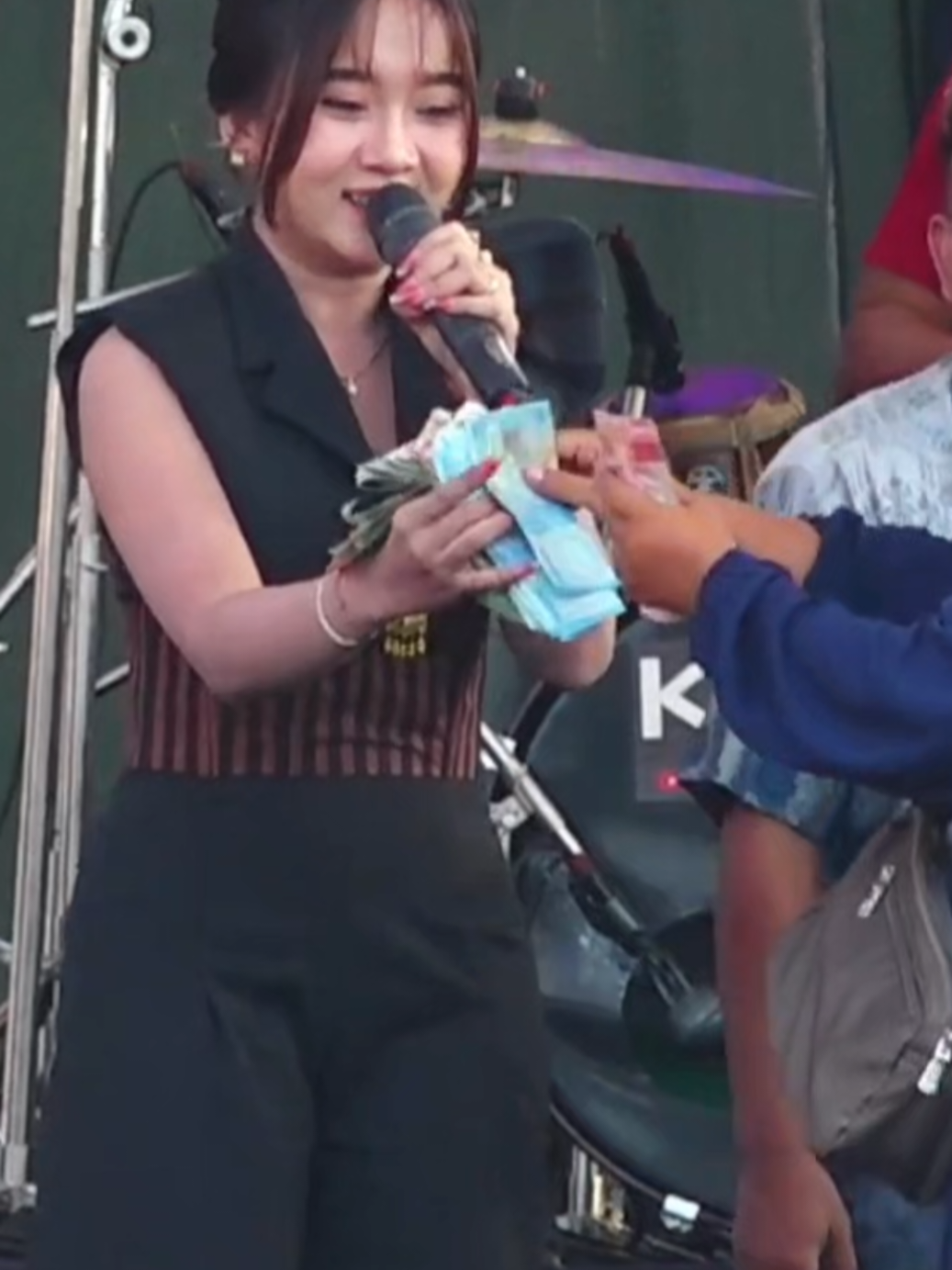 trungtuk taktak @hanikuu17  #bolehsaja #divahani #simpatikmusic #simpatikmusicstory 