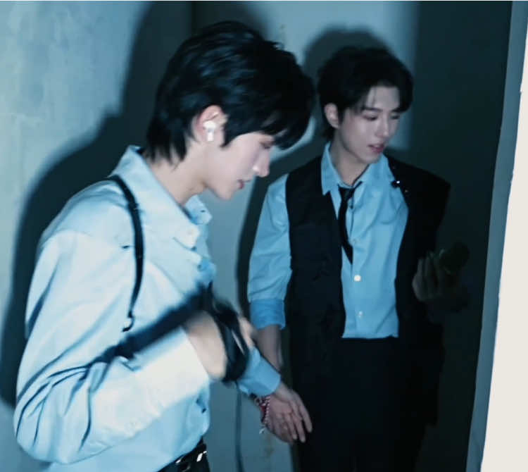 🤣🤣🤣🤣 #eliothuang #kipukaqiu #huangxing #qiudingjie #xingqiu 