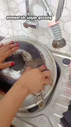 alat pembersih wajah panci gosong #pembersihwajan #pembersihwajangosong #pembersihpanci 