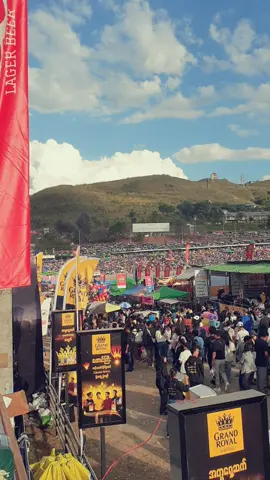 ပွဲကမစသေးဘူးလူကပြည့်နေပီ 😍😍#တောင်ကြီးတန်ဆောင်တိုင်ပွဲတော် #ရောက်ချင်တဲ့နေရာရောက်👌 #ငါသေမှပဲfypပေါ်ရောက်မှာလား😑😑 #တောင်ကြီးသူ #fyppppppppppppppppppppppp #viral #fypシ #100k #2026 