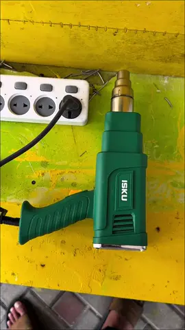 Dulu gua kira semua blower sama aja🥲 ISKU hot air gun 2000W beda🔥 punya 2 mode suhu👍🏻 dari 300 sampai 600 derajat celcius💪🏻 harga terjangkau, cek out keranjang kuning🚀 #iskuindonesia #hotairgun2000watt 
