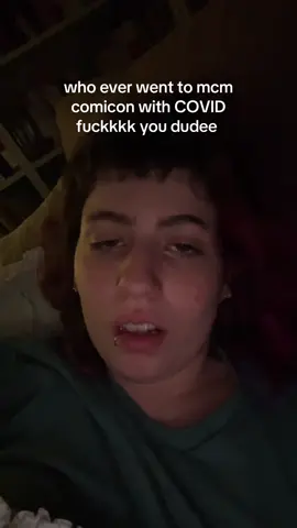 like if you are ill just stay home please!! there is always next time #comiccon #mcmcomiccon #igotaheadache 