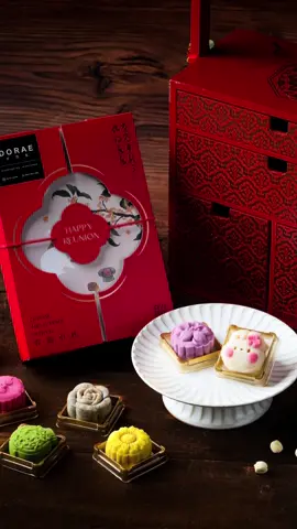 Mooncake photoshoot for Dorae #foodphotography #fyp #food #photography #photographer 