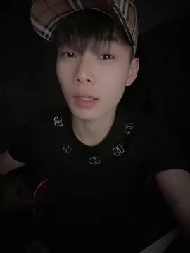 người làm cho trái tim mỗi đêm phải vấn vương…#lđ #hoangrua102 