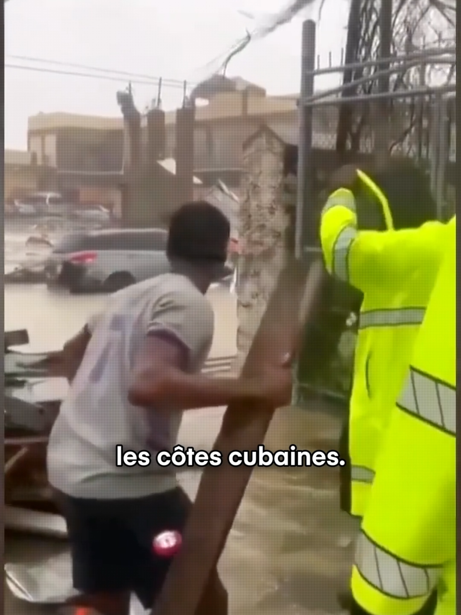 🌍 Abonne toi pour suivre l'actu géopolitque. Cuba va subir l'ouragan le plus puissant de son histoire. Melissa, après avoir ravagé la Jamaïque, se dirige maintenant vers les côtes cubaines. Les populations côtières évacuent, six provinces sont en état d'alerte et les habitants stockent de la nourriture. L’ouragan a déjà fait sept morts entre la Jamaïque, Haïti et la République dominicaine.