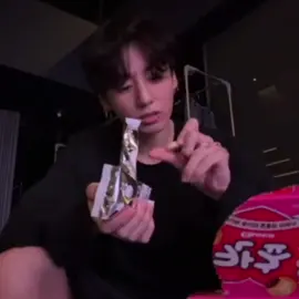 He got jimin name. 🥹he will eat jimin 😆#jimin  #jungkook #jikook #kookmin #jungji 
