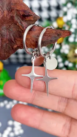 Fashionable and classic round stainless steel earrings.#earrings #fashion #stainlesssteel #round #christmasgift 