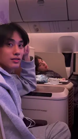 สงสารฮีเถอะ ผิดไปแล้วววว  😂😂😂 #tlefirstone #เติ้ลเฟิร์สวัน #อยู่คนเดียวสบายใจกว่า 