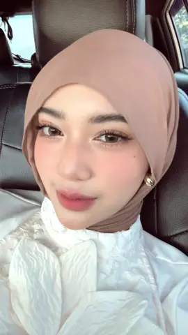 pakenya softlens hwehe :p