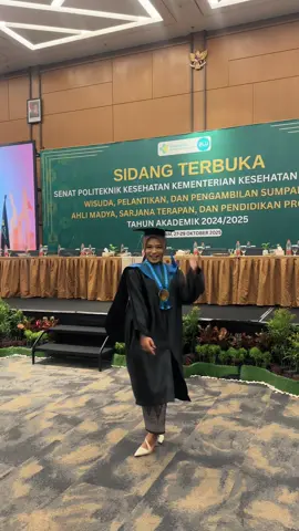 Welcome to the final show🎓💖