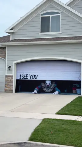 Voted the scariest house in the city. Come see why 😈🎃👻#halloween #spookydecorating #halloweendecor #halloweendecorations 