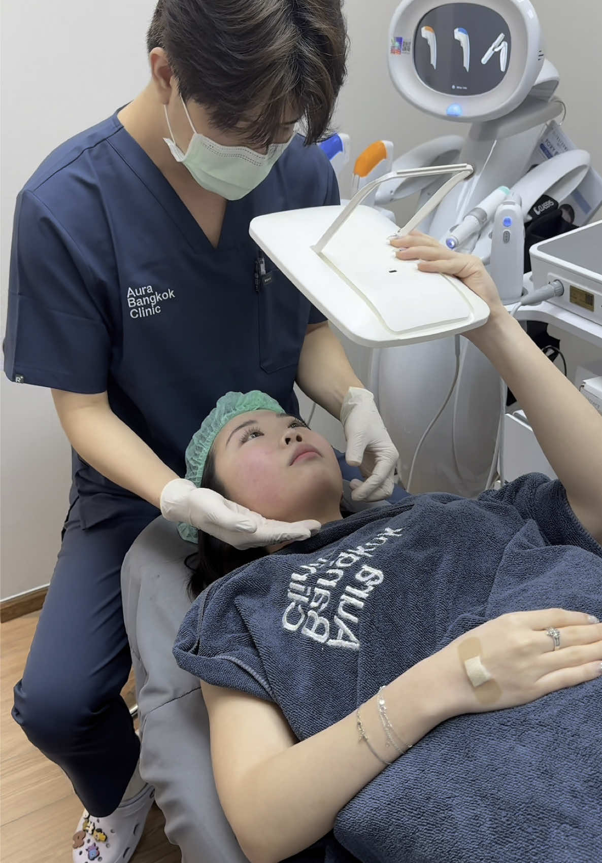 ill be back next year & you know why! drop any questions below & ill update you guys with my results 🤍 @aurabangkokclinic #thailandtiktok #thaibeautyclinic #aurabangkokclinic #review #beautytreatments 