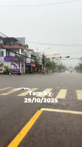 Tam Kỳ mùa lũ 29.10.25  #tamky #tamky_quangnam #mualumientrung #lulutmientrung 