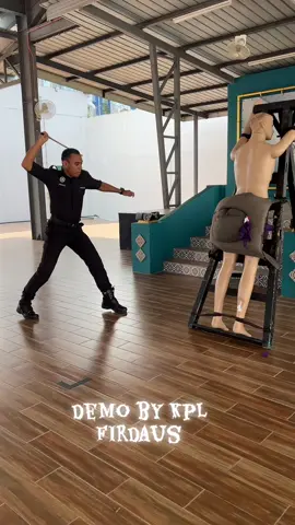 berani buat ,berani la nk menghadapp sebat rotan ni🥺🥺 kita tgok yg real pun seram🥲🥲.pilihan ditangan anda🫶🏻🫶🏻#peringatanbersama #muziumpenjaramelaka#fypシ゚viral❤️tiktokfyp❤️🥰tiktokfyp 