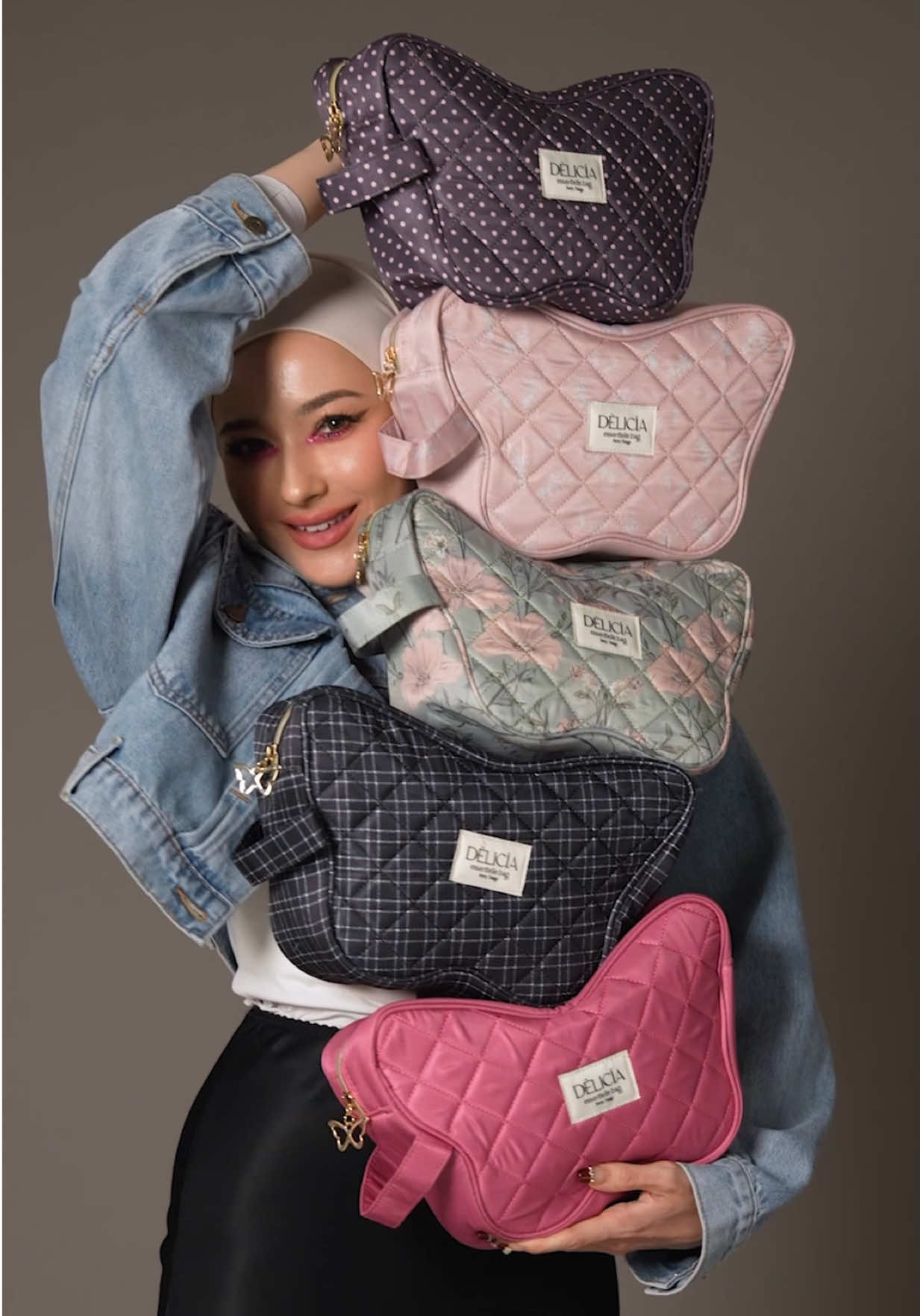 Hello lovelies 💖 it’s finally here, The Essentielle Bag! 🦋 I’ve always been that girl who loves everything cute & pretty (and carries her makeup everywhere 😅), so I decided to create my own! Puffy, spacious, water-resistant & butterfly-shaped, your new fave essential is here🪞💫 Limited stocks only, so grab yours before it flutters away 🦋 @DELICIA Official 