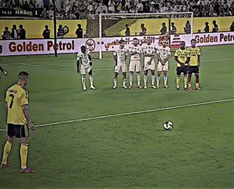 يبدو بأن رونالدو قربت نهايته💔😞. #رونالدو #نادي_النصر_السعودي #تيم_اندريس🇱🇾💙 #foyoupage #tiktok 