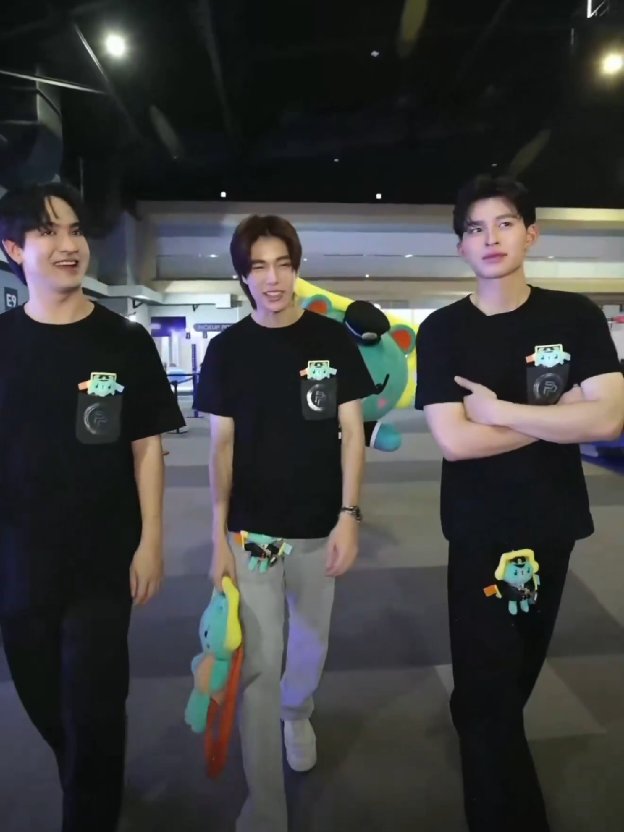 #pondphuwin #permpoon #pondphuwinfancon #PondPhuwinFanconLIVE #humif4jdpp 