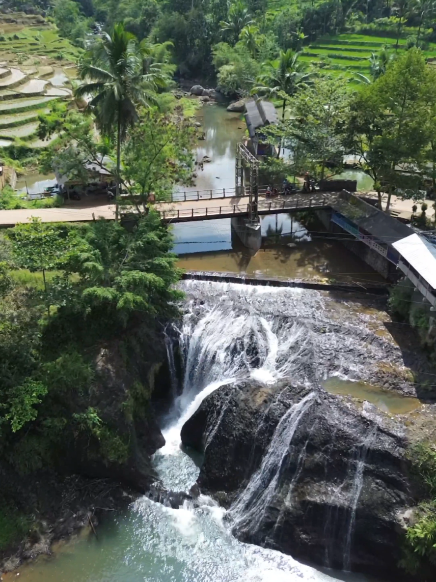 Sesederhana ini, tapi rasanya damai #sungaibersih #pedesaanindonesia 