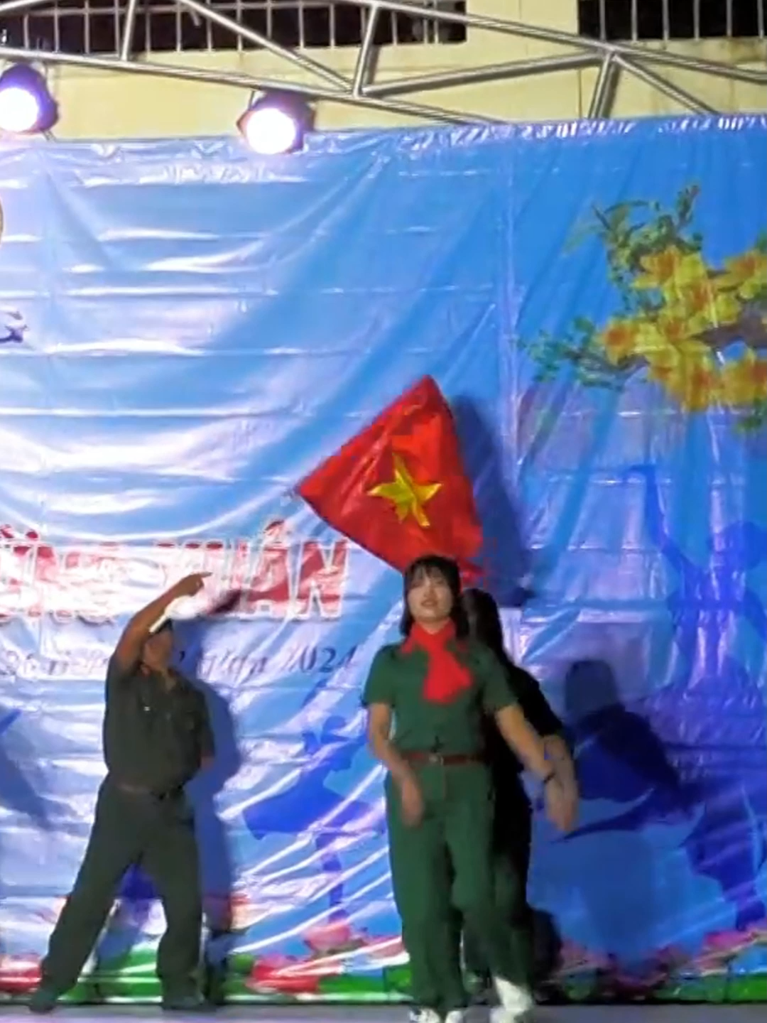 Chào em cô gái lam hồng #chaoemcogailamhong #danvuhuamanh #shuffledance #zumbadance #danvu #thinhhanh #xuhuong