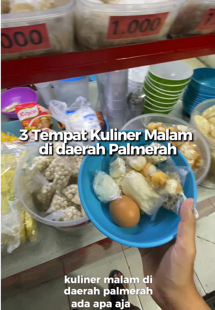 Palmerah emang banyak banget tempat makan, karena deket dengan kampus binus. - Selama kulineran ini yang gue cobain, dan kebetulan gue staycation di hotel Urbanview Slipi Inn Palmerah yang gue pesen di Aplikasi Reddorz. Pake kode YUKNGINEP jadi lebih hemat juga! #REDTravelers #Reddoorz #Reddoorzid #UrbanviewPalmerah #KulinerPalmerah 