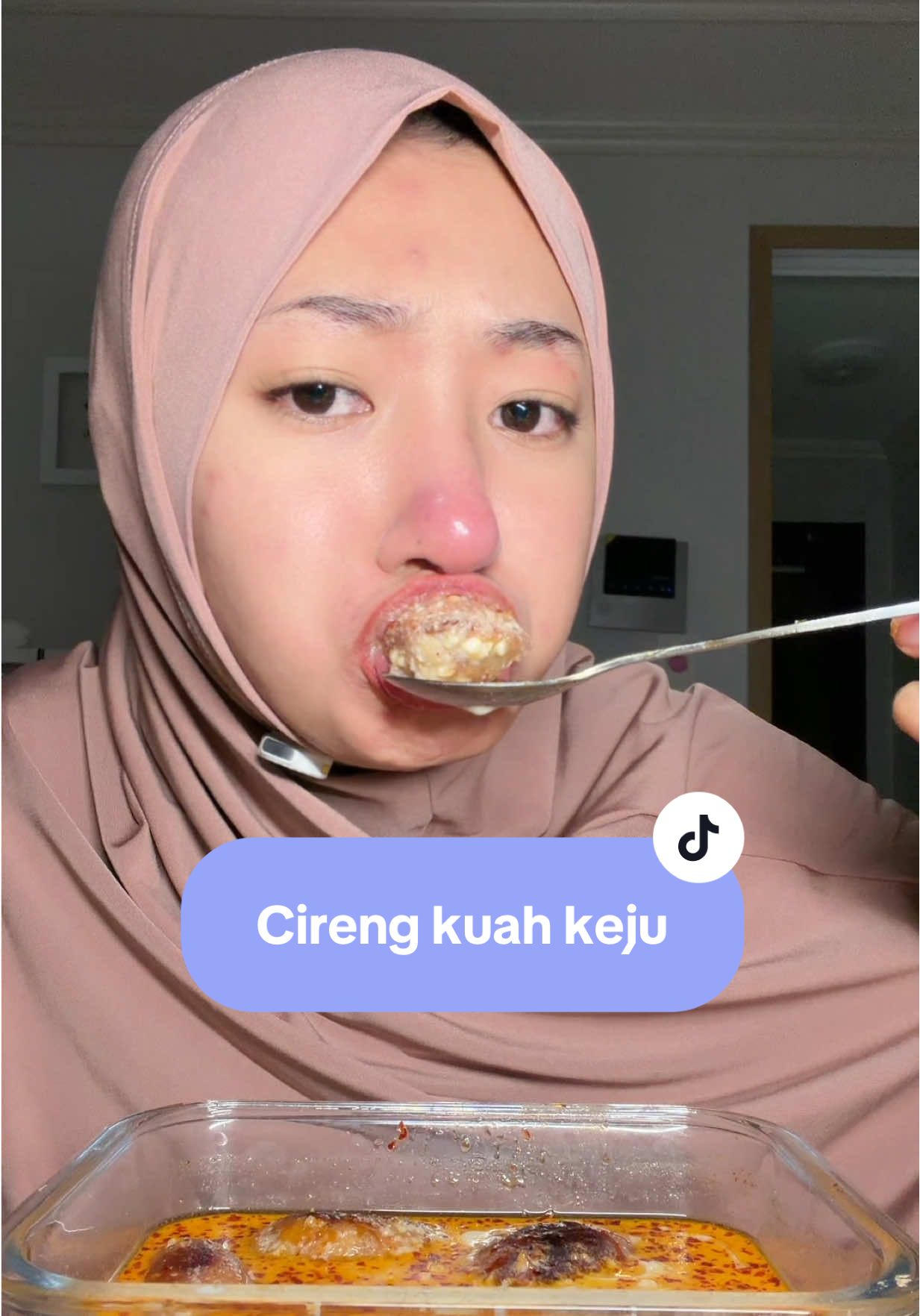 Beneran ini padet banget sampe susah di gigitnyaa😭 tapi enak polll atuh ih neng @PINAT🍅 kenapa ini PO😭