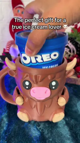 I LOVE THIS 🐮 #icecreamlover #icecream #gifts #mug #giftidea  The cutest way to eat ice cream 💞. If you love ice cream, you need this. 