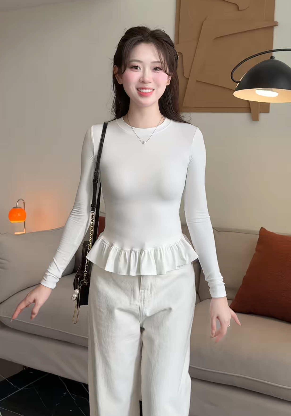 Áo thun chân ái đây nha  #byjane #thoitrang #changthoitrang #fashion #reviewlamdep 