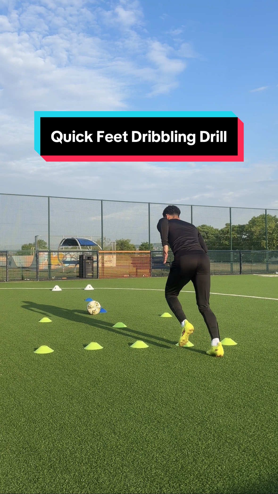 Quick Feet Dribbling Drill for Footballers ⚽️🔥 #zonesoccer #Soccer #football #footballtiktok #foryou 