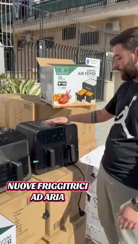 🔥 SOLO MEGA OFFERTE 🔥 Sono arrivate le nuove friggitrici ad aria! 👉 10L digitale — solo 50€ 👉 13L digitale (con doppio cestello) — solo 65€  📍 Vi aspettiamo in Via Nazionale delle Puglie 331/333, Tavernanova  📲 Per ordini e info, contattateci su WhatsApp 3512241706  #friggitriceadaria #megaofferta #nuoviarrivi #cucina #homedesign 
