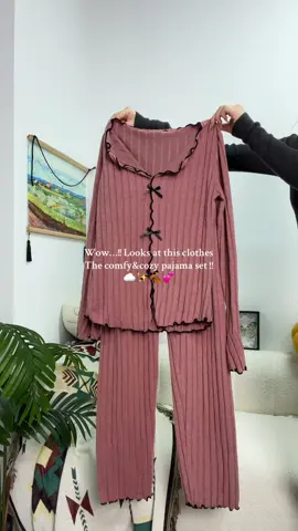 So soft ☁️☁️ #twopieceset #pajama #tiktokshopblackfriday  #spotlightfinds #tiktokshopcybermonday 