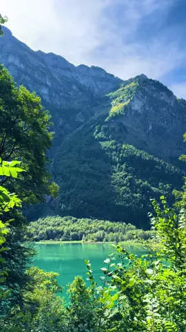 📍 Klöntalersee, Switzerland #🇨🇭 #switzerland #nature #mountains #lake 