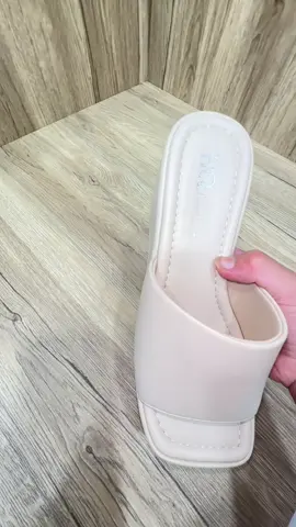 #hqshoes #giaydihoc #giaydichoi 