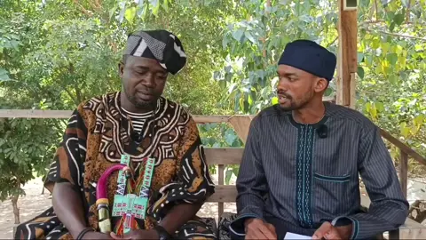 Dans le cadre de la découverte de l'artiste musicien béninois Kalamoulaï, nous poursuivons notre aventure. Dans la partie 2 de mon entretien avec le Phénomène du septentrion, nous décortiquons sa nouvelle chanson mise en ligne le 25 Octobre 2025. Cette nouvelle chanson de Kalamoulaï est intitulée AH KUN SAN NON KI... #BéninMusic  #BaribaPeul  #Bombouya  #Kalamoulaï  #LEVIVREENSEMBLE  @kalamoulaïofficiell 