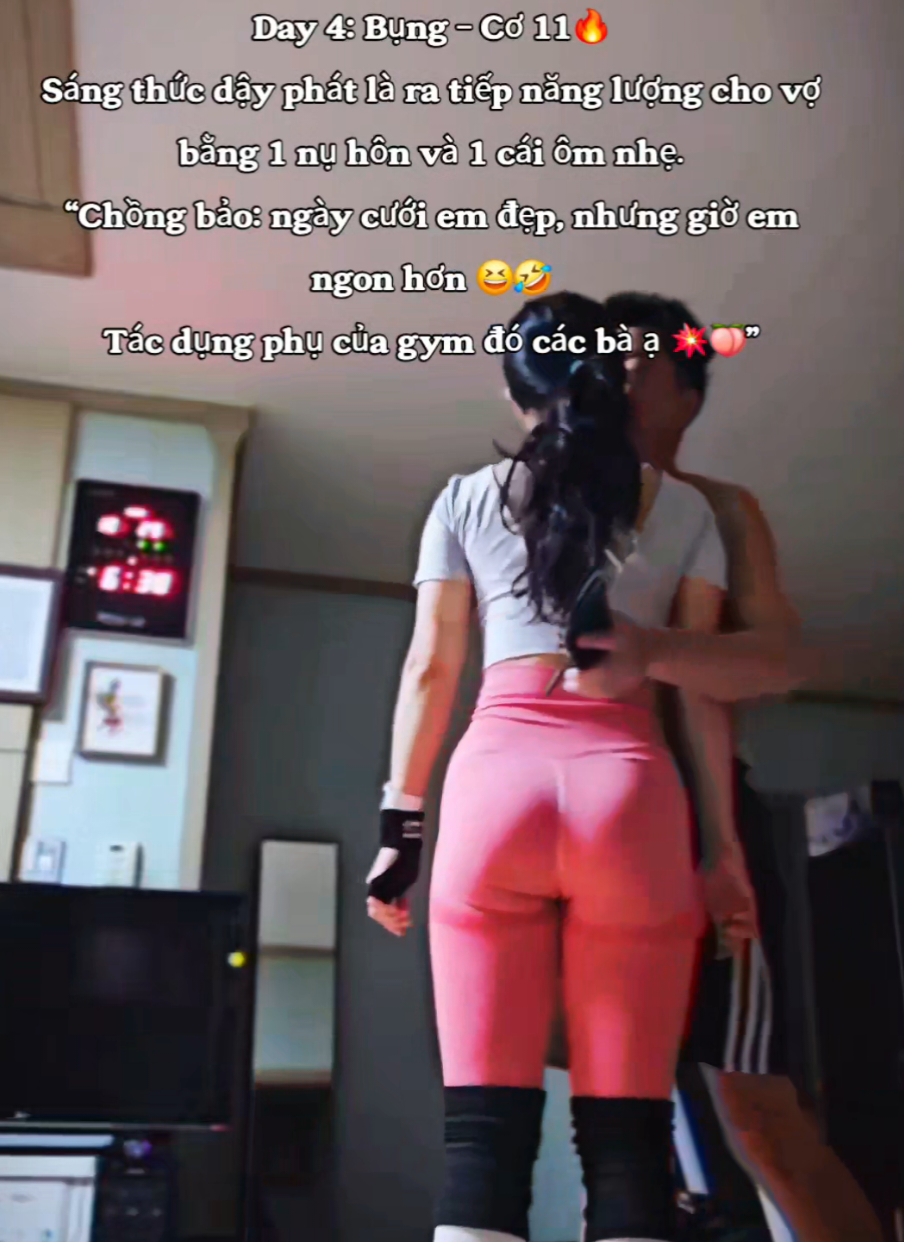 Trả lời @hng.hn15631  Day 4: Bụng – Cơ 11🔥 Sáng vừa mở mắt ra, chồng tiến tới… tặng 1 nụ hôn và 1 cái ôm 😚 Rồi bảo: “Hơn chục năm trước lúc cưới vợ cũng đẹp, mà giờ vợ ngon hơn!” 🤣 👉 Các bà thấy sức mạnh của GYM nó khủng khiếp chưaaa 💪 Đẹp thì có hạn, đẹp nhờ kỷ luật thì bền vững nha 😏❤️ #gym #Fitness #glutesworkout #xuhướng #workoutmotivation 