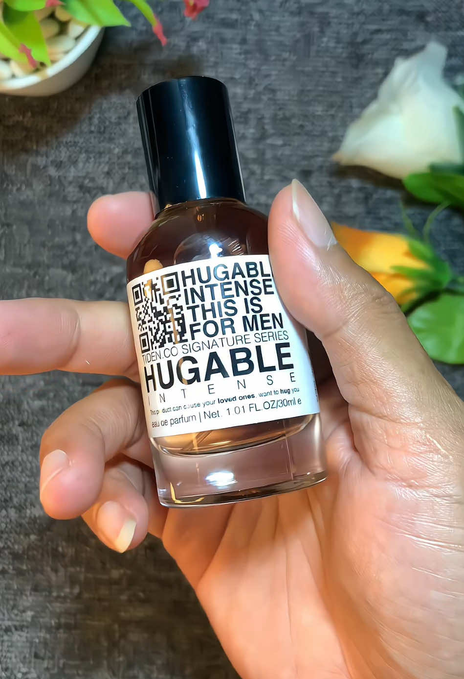 Parfum pria yang bikin cewek pengin meluk terus #hugableintense #parfumhugable #tidenco #rekomendasiparfum #fyp 