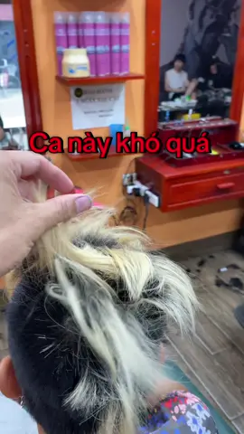 Nghe nói mẹ vợ thích ăn dứa #tócnamđẹp89hưngyên #màu_tóc_đẹp #nhuộm #uốntoc #tócnamđẹp 