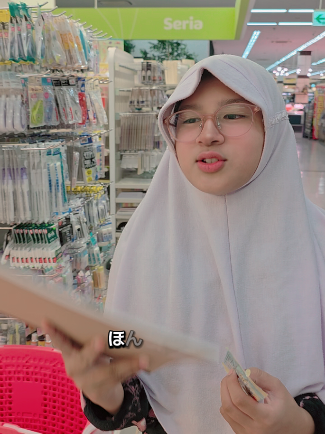 KETIKA ANAK PEFEMPUAN BELANJA SAMA PAPANYA,AWAL NYA BILANG BELI 1 AKHIRNYA JADI 6 😄 #lifeinjapan #indonesiajepang🇲🇨🇯🇵 #jepang🇯🇵 #fyp 