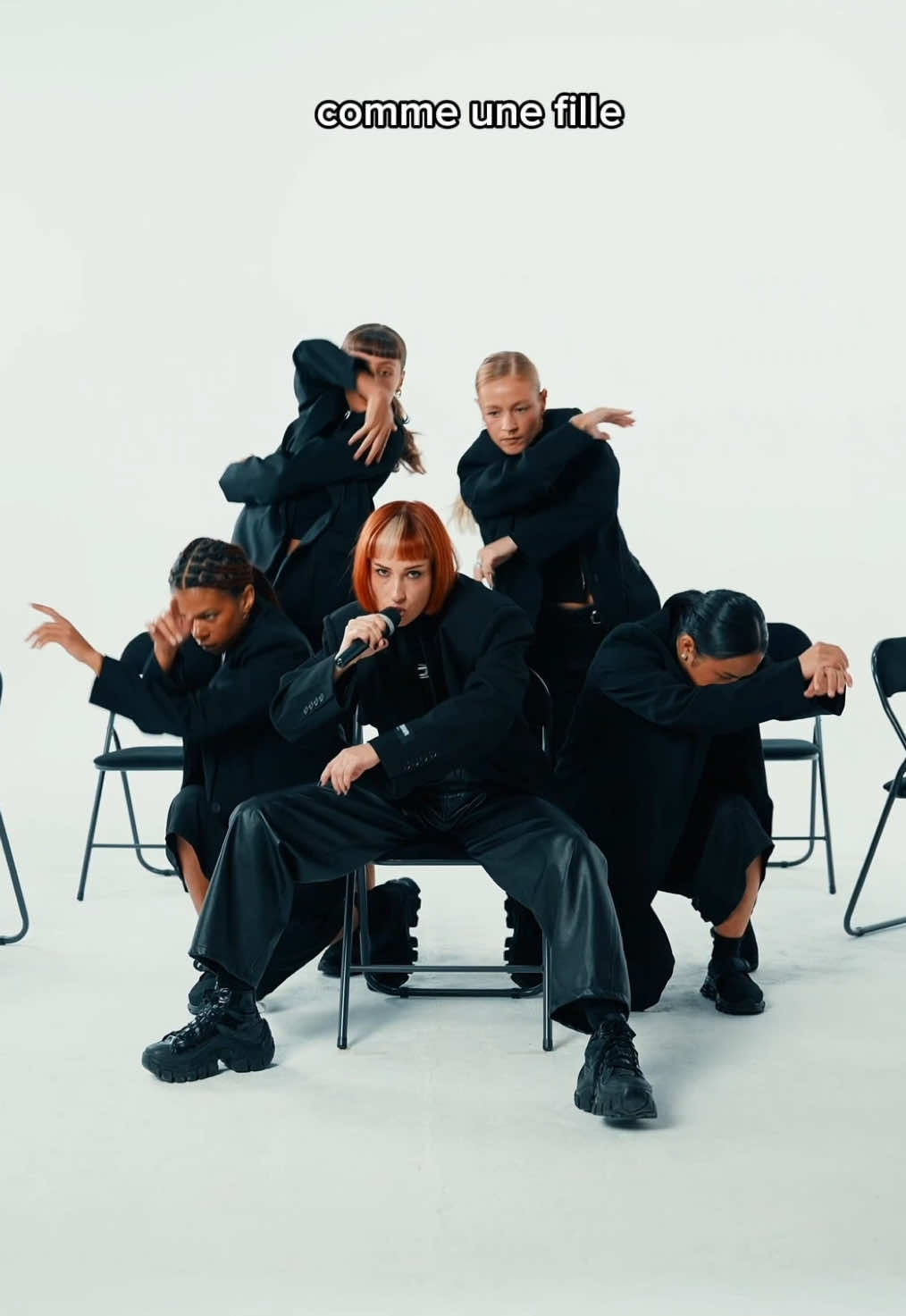 Moi je bosse comme une fille, je suis patronne comme une fille 💪 Merci d’être aussi nombreux.ses à écouter Virile chaque jour ❤️ #virile #newmusic #tiktokmusic #dance 