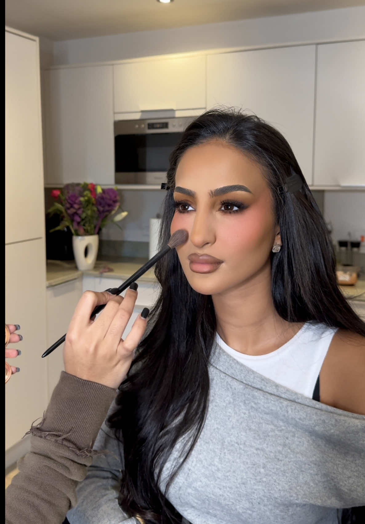 Let me show how… Email/Dm us for all enquiries 🫶🏽 #makeup #softglam #makeuptutorial #makeuplooks #manchestermua 