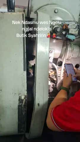 eh oh eh... #butik #butikviral #cintamerahjambu #butiksyahririn 