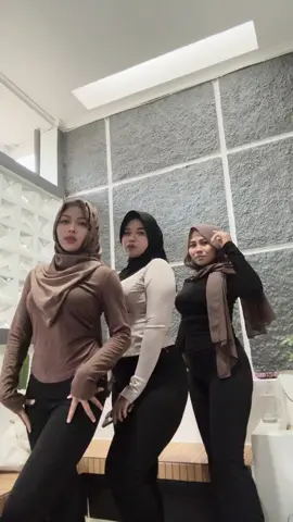 Follow My bestie @Itsme.ceppy @ballove🍒 #fyp #f 