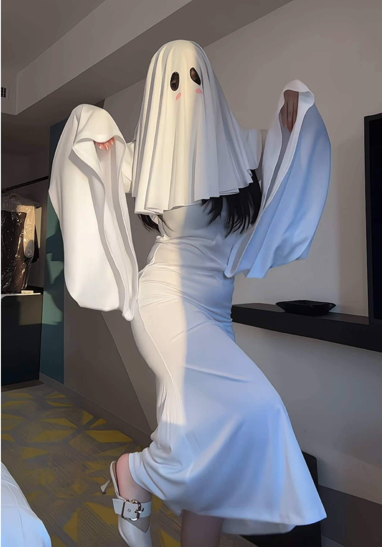 今夜、枕元に出てあげる👻それとも馬乗りがいい？ｳﾗﾒｼﾔ〜