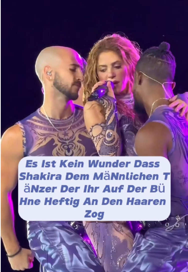 Kein Wunder, dass Shakira dem Tänzer auf der Bühne zwei Millionen Dollar gab, weil er ihr die Haare riss.Die Wahrheit dahinter ist viel komplexer, als man denkt.#tik_tok #fyp #foryoupage❤️❤️ #celebrit